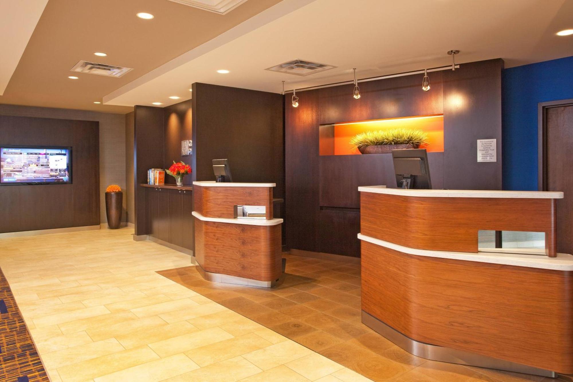 Courtyard Hartford Manchester Ngoại thất bức ảnh